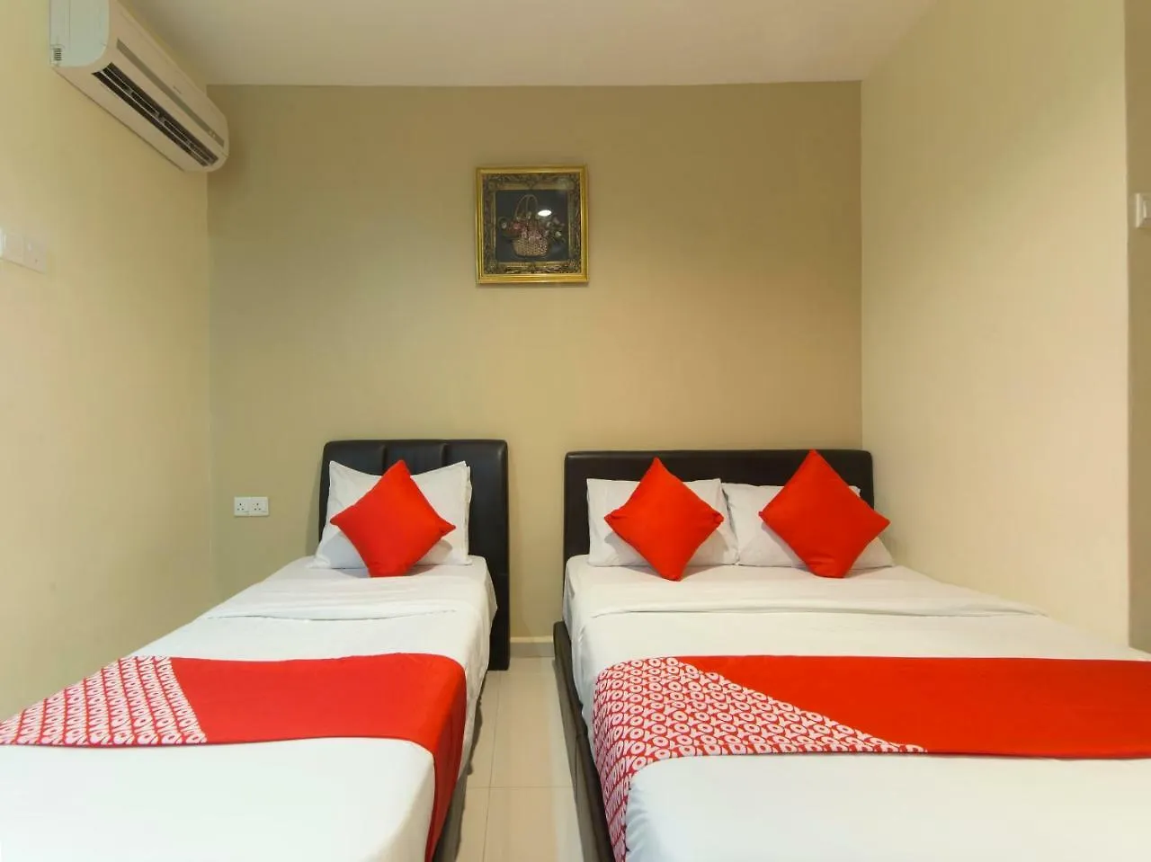 Oyo 874 Ferringhi Inn Hotel Batu Feringgi