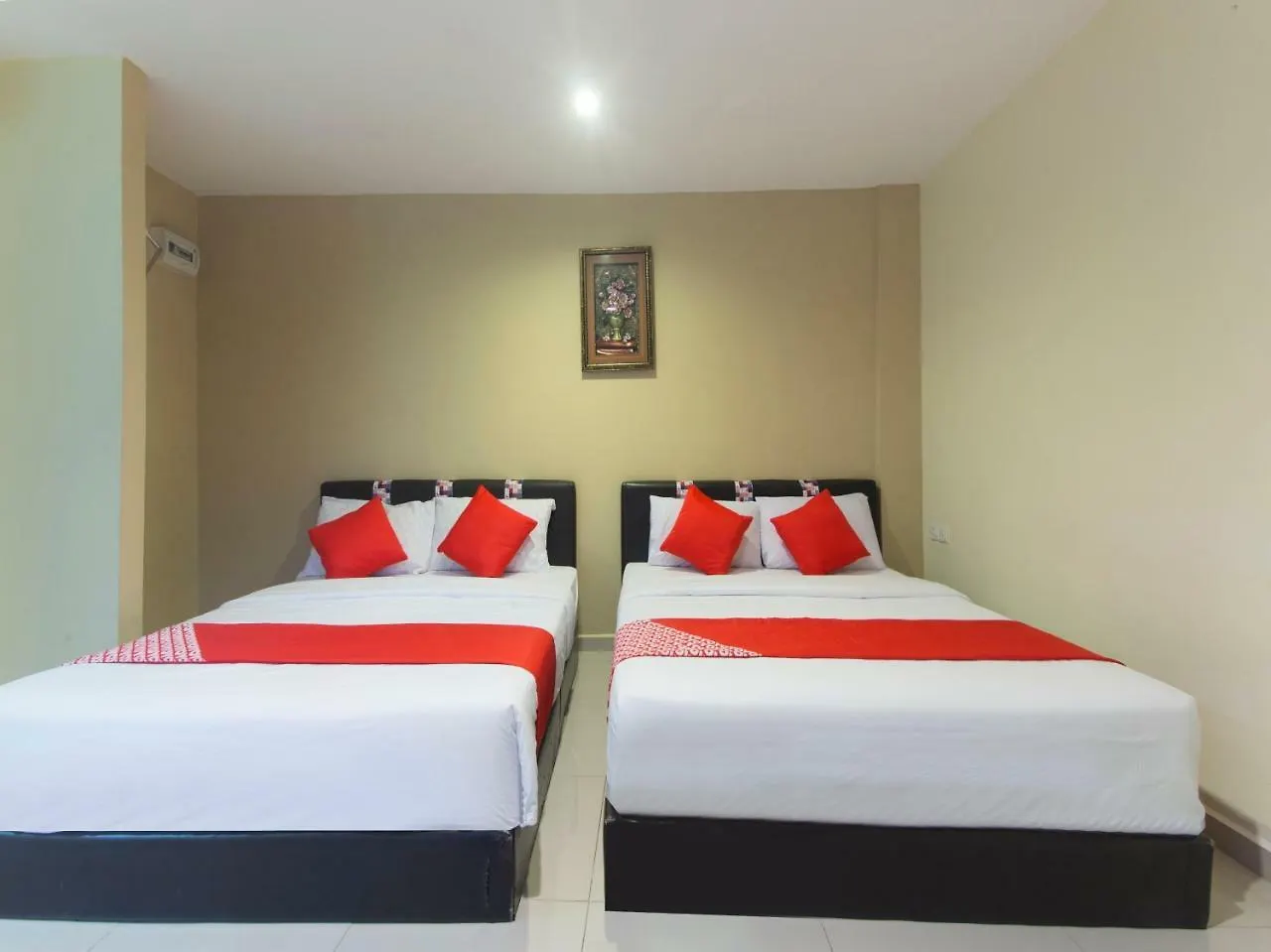 Oyo 874 Ferringhi Inn Hotel Batu Ferringhi 2*,  Malajzia